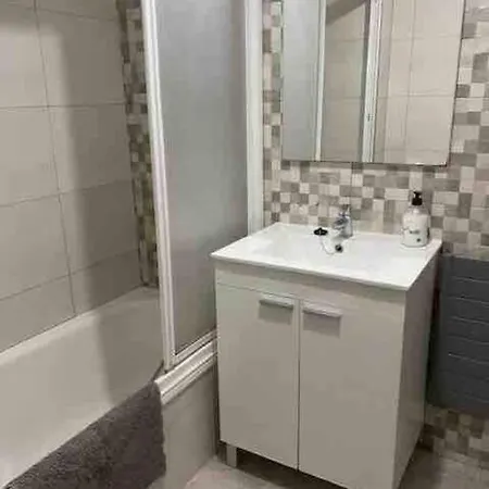 Comodo En El Centro De Daire